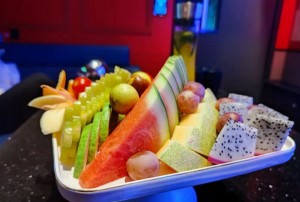 杭州临安区青山湖街道附近酒吧招聘包厢气氛租,(不用订房任务)