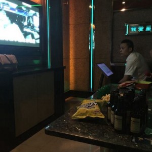 杭州哪有ktv招聘包厢管家,25岁以上可以做夜场招聘_