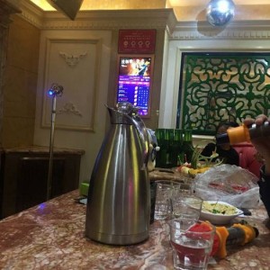 杭州钱塘区河庄街道附近ktv招聘包厢服务员,工作好做吗？