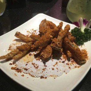 杭州临安区昌化镇附近夜场招聘包厢服务员,(不压工资待遇好的)