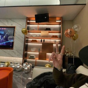杭州哪家夜总会招聘包厢管家,过年放假吗？